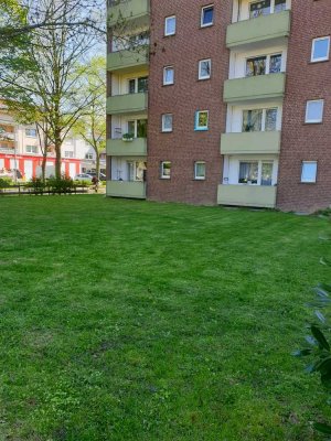 1-Zimmer-Wohnung in zentraler Lage ! Besichtigungstermin kurzfristig möglich, auch Anmietung  !