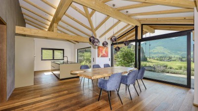 Exklusive Villa mit Schwimmteich in unverbaubarer Toplage