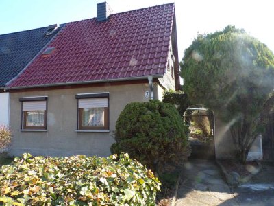 Doppelhaushälfte mit Potential in Magdeburg Nordwest !