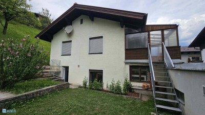 Ein Haus für die Familie - zentral und ruhig mit großem Garten
