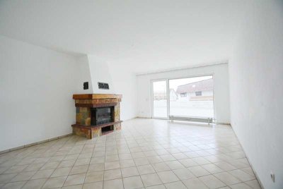 Dreieich - Offenthal! Gut geschnittene 3-Zimmer-ETW mit Kamin, Balkon und PKW - Stellplatz.