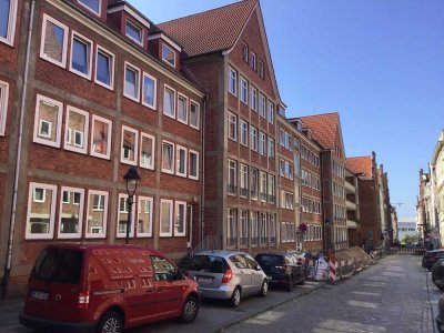 Über den Dächern von Lübeck: renovierte 3 Zimmer-Dachgeschoss-Wohnung, sofort anmietbar!
