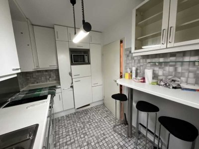 Gepflegte 3,5-Zimmer-Wohnung mit Balkon im 2. OG in Karlsruhe-Mühlburg