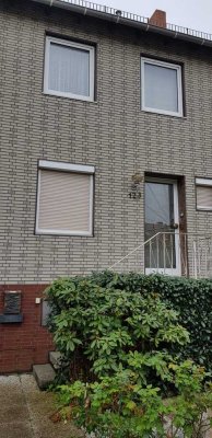 7-Zimmer Reihenmittelhaus in Bremen-Kattenesch mit Garten