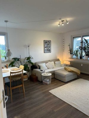 NachmieterIn für 2 ZKB mit Balkon gesucht