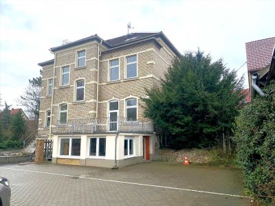 Exklusives Anwesen: Historische Villa mit Arztpraxis und Wohneinheiten in Teutschenthal