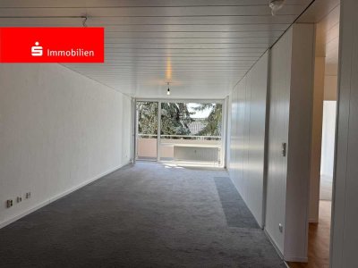 Gepflegte 4-Zimmerwohnung mit Südbalkon, Aufzug und Garage