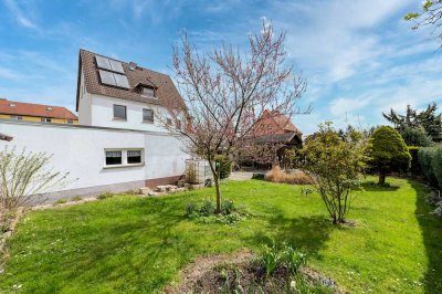 PREISSENKUNG ! Großzügiges Ein-/Zweifamilienhaus mit Garage und Carport – Raum für Ihre Wohnideen!