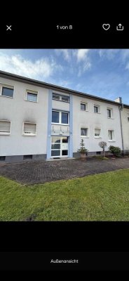 Moderne 3,5 Zimmer Wohnung mit Balkon in ruhiger Lage