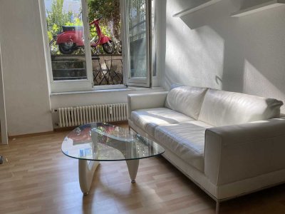1,5 Zi Wohnung mit Terrasse möbliert im Westend