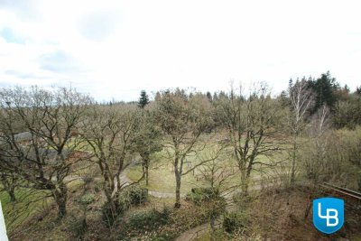 "Parkwohnanlage Wilhelmshöhe"
Hochwertige 3-Zimmer Wohnung mit traumhaftem Blick über Eutin sucht n