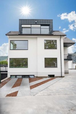 ERSTBEZUG NACH SANIERUNG. MODERNES WOHNEN IN EXKLUSIVER 3-ZIMMER-WOHNUNG MIT TERRASSE. AHR ALLEE.