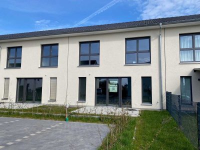 Neues Reihenhaus - kurzfristig bezugsfähig / provisionsfrei