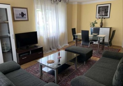 Sonnige, vollmöblierte 2,5-Zimmer Wohnung / charming 2,5 rooms apartmentt