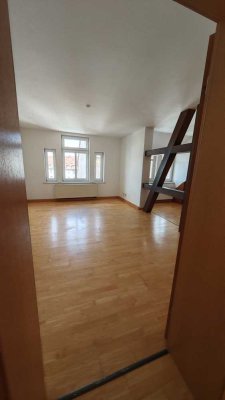 6 Raum-Maisonette-Wohnung mit Balkon in Arnstadt!