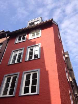 +Exklusives möbliertes Appartement im historischen Zentrum von Aachen+