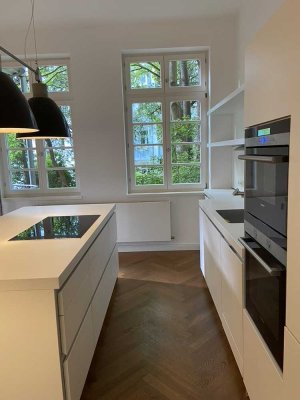 Richard Wagner Str. - Beste Lage: Teilmöblierte 4-Zimmer Wohnung mit Balkon + eigenem Gartenzugang