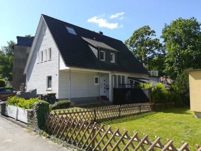 Exklusives Zweifamilienhaus in Kettwig vor der Brücke