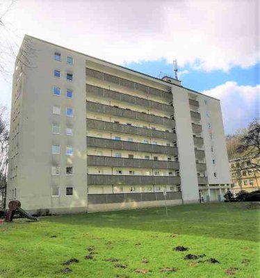 Großzügige 2-Zi.-Whg. mit Tageslichtbad und Balkon