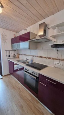 Möblierte 43,5 m² 2-Zimmer Maisonette-Wohnung mit kleinem Balkon