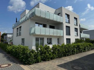 Ihr Wohntraum wird wahr! Helle, moderne Wohnung inkl. Terrasse, Garten & luxuriöser EBK