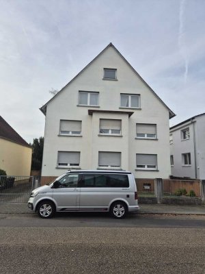 Gemütliche 5-Zimmer-Maisonettewohnung mit Garten & Garage in Obertshausen-Hausen