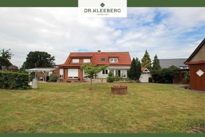 Gebäudeensemble mit zwei Wohneinheiten auf großem Südgrundstück im Außenbereich von Capelle