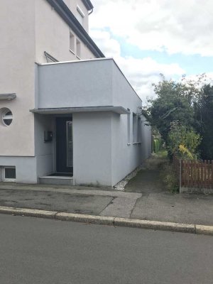 Exklusive, neuwertige EG-Wohnung mit Einbauküche in Esslingen