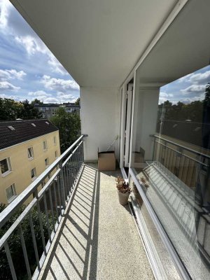 Helle, moderne 1-Zimmer-Wohnung direkt anbeim Stadtpark – ruhige Lage, ab 1. August