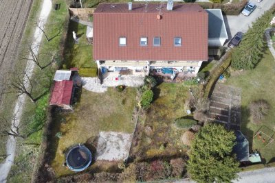 Mehrfamilienhaus mit Baureserve auf großem Grundstück in Eching