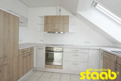 ÜBER DEN DÄCHERN VON SCHWEINHEIM *** GERÄUMIGE DACHGESCHOSSWOHNUNG MIT TOLLEM FERNBLICK!