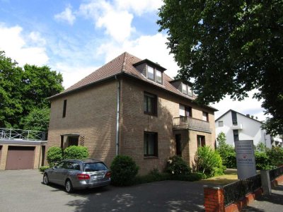 Gütersloh - 2 Zimmer, Küche, Bad, Balkon im 1. Obergeschoss
