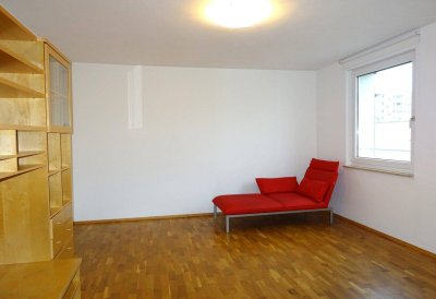 Nähe Maxglan-Liefering: Top renovierte 2-Zimmerwohnung mit sonniger Loggia