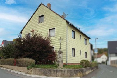 Sanierungsbedürftiges Zweifamilienhaus mit Ausbaupotenzial in ruhiger Lage von Wimmelbach