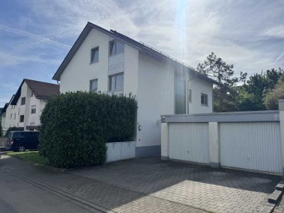 Renovierte 3 Zimmer Dachgeschosswohnung mit Loggia in Karlsruhe Wolfartsweier