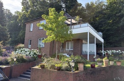 Modernisierte Zweifamilienvilla in Waldrandlage von Osnabrück