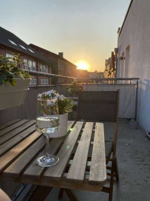 Möblierte 2-Raum-Wohnung mit gehobener Innenausstattung mit EBK in Hamburg Harburg