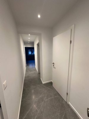 Erstbezug! Moderne 75 m² Wohnung in Putzmannsdorf - mit Garage, Keller &amp; Garten