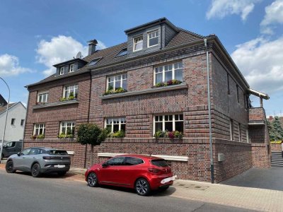 Neubauwohnung im Ortskern von St. Tönis zu vermieten