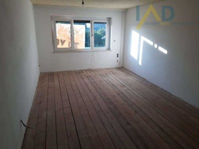 Zweifamilienhaus zum Ausbau vorbereitet und teilentkernt in der Sächsischen Schweiz mit Potenzial