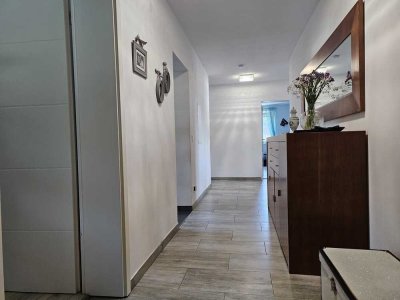 Über den Dächern der Stadt! Großzügige 98m² mit Aufzug.