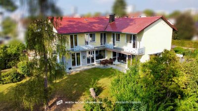 Repräsentatives Einfamilienhaus auf parkähnlichem Grundstück mit 2.121 m² in exponierter Wohnlage