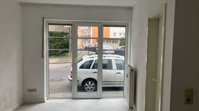 schnuckelige Wohnung in Troisdorf, 1 Zimmer, zentral, hell/freundlich, 29 m² (W4)
