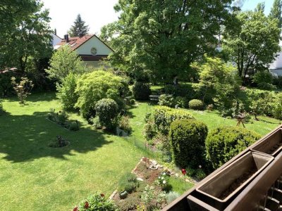 Absolut ruhig mit Blick ins Grüne!! Ideal geschnittene 3-Zimmer-Wohnung in Ottobrunn