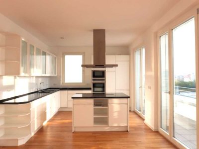 EIN SCHÖNES PENTHOUSE IN BESTER PLATZLAGE - PROVISIONFREI