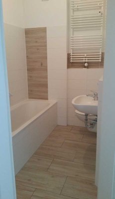 3,5 Zi. - Zentral NEU renovierter Altbau für max. 2 Personen