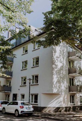 Ansprechende und helle 4-Raum-Wohnung mit 2 Bädern und 2 Balkonen - profisionsfrei in Essen