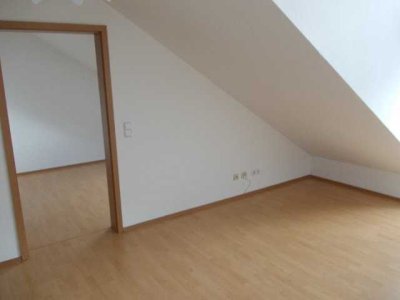 Blick über die Dächer, schöne 2Zi. DG Wohnung mit Balkon, WE 126