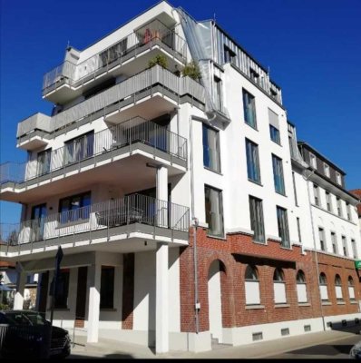 Moderne 4-Zi-Wohnung mit sehr gehobener Ausstattung in zentraler Lage