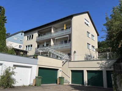 Stilvolle 2-Zimmer-Wohnung mit Balkon und Einbauküche in Sinzing